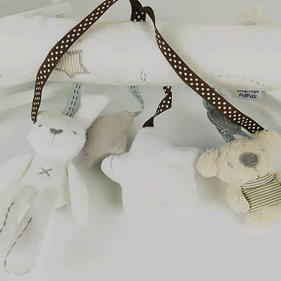 Peluche animale avec sonnette à suspendre – Image 6