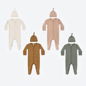 Barboteuse en coton biologique pour nouveau-né avec bonnet assorti