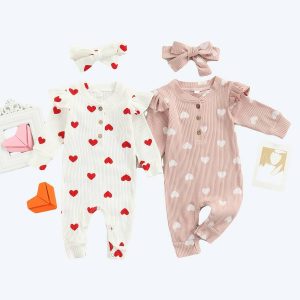 Barboteuse à manches longues imprimé coeur pour bébé