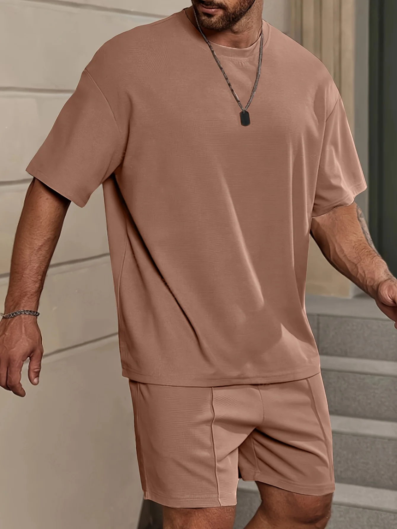 Ensemble 2 pièces , T-shirt à manches courtes à col rond et Short à taille élastique – Image 5