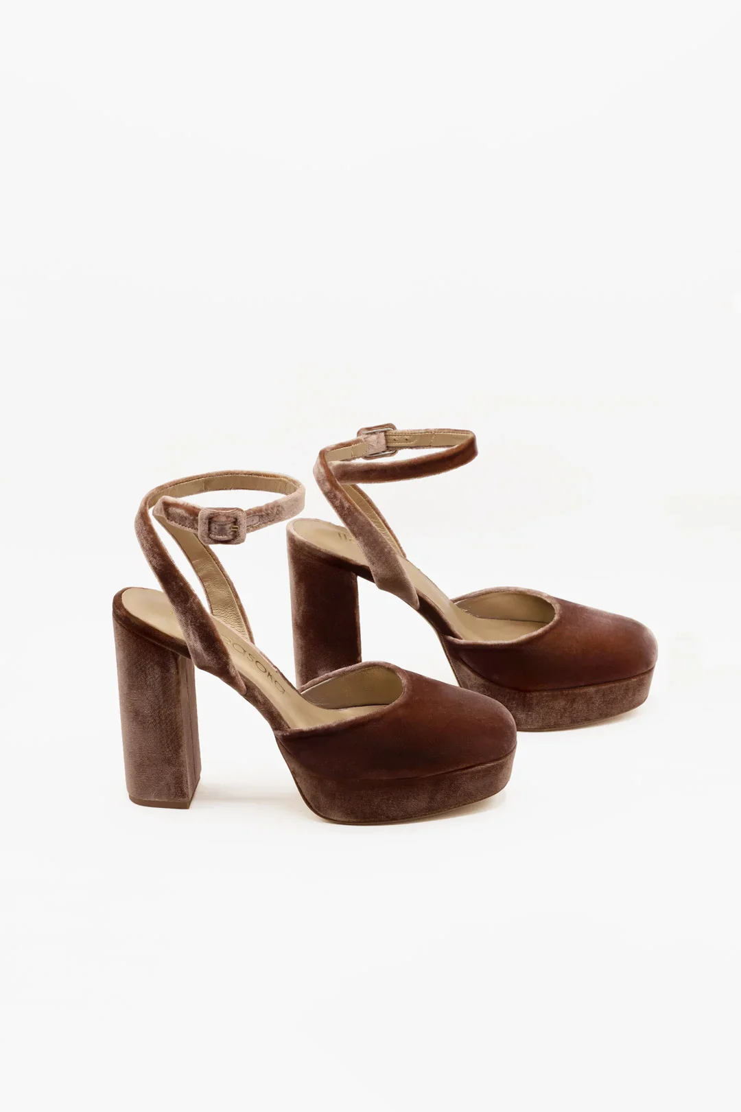 AGNES 11 GARNET – Image 4