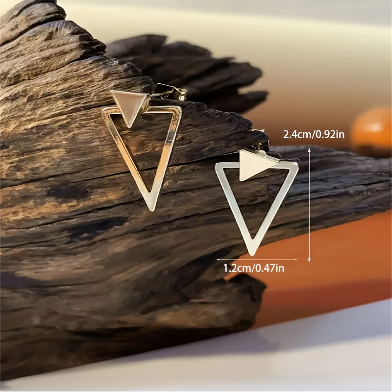 Boucles d'oreilles à tige géométriques en forme de triangle creux style bohème – Image 4