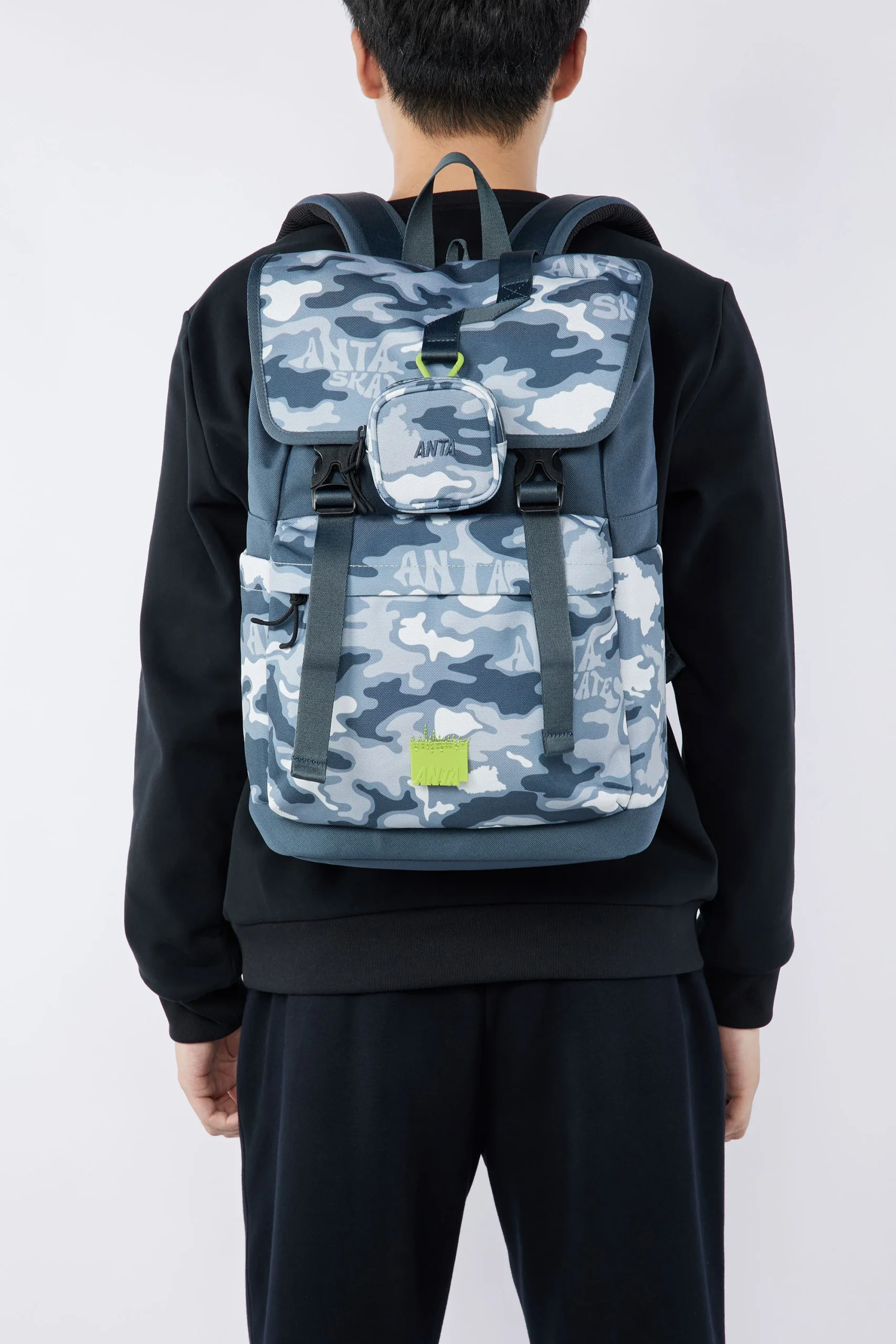 BACKPACK – Image 4